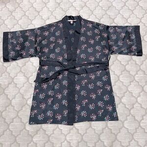 Victoria's Sectret Sleepware Kimono Robe black floral